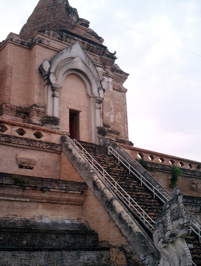 Phra That Chedi Luang